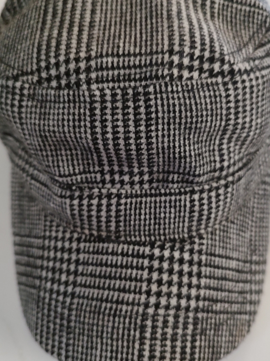 H&M Accessories - H&M Herringbone Newsboy Sailor's Peaky Cap Hat Black & White Womens Small
